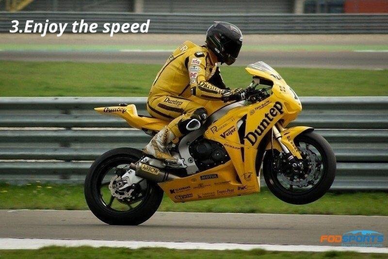 rider enjoy the speed