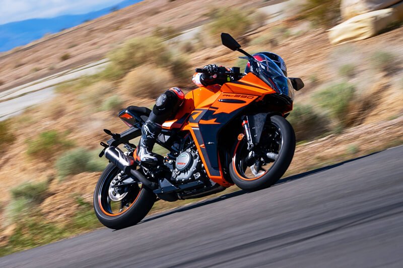 KTM RC 390 - beginners sports motorcycle