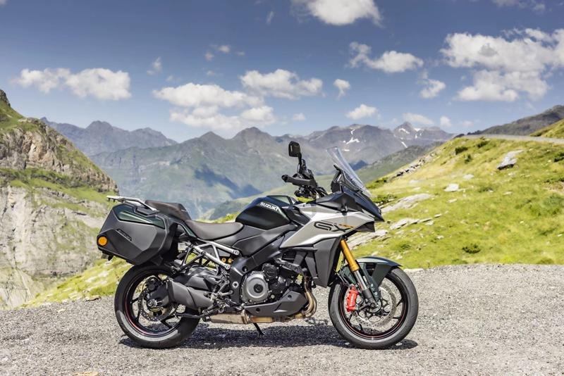 Suzuki GSX-S1000 GT/GX - Sports Touring Motorcycle