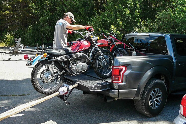 transport motorcycle in a pickup truck - motorcycle transportation method