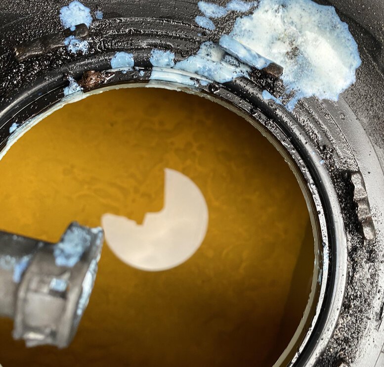 visible debris in the fuel tank—Signs of A Bad Fuel Filter