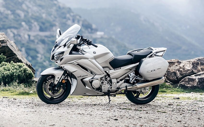 Yamaha FJR1300 - powerful sport touring motorcycle